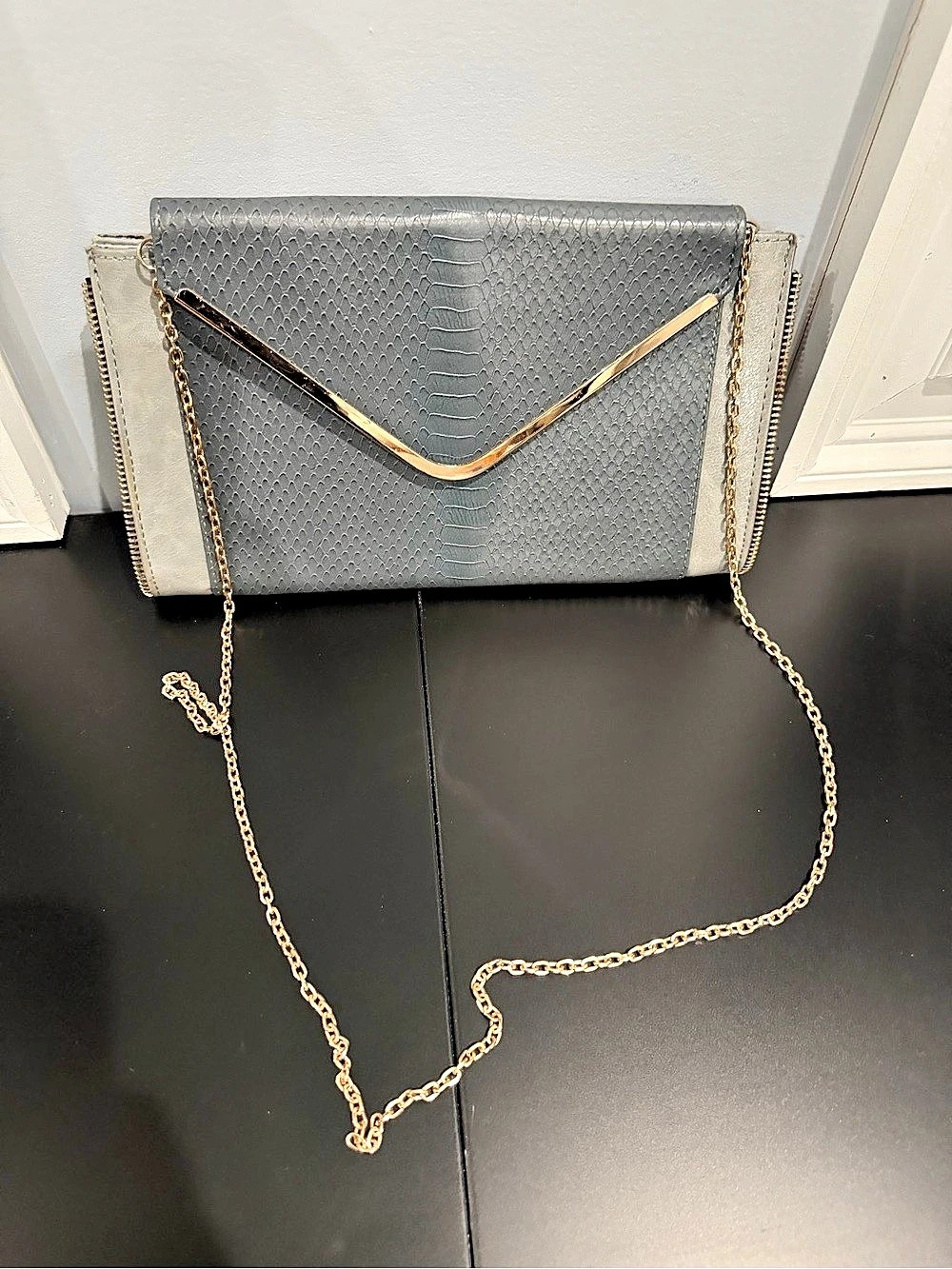 Urban Expressions Gray Envelope Clutch Crossbody